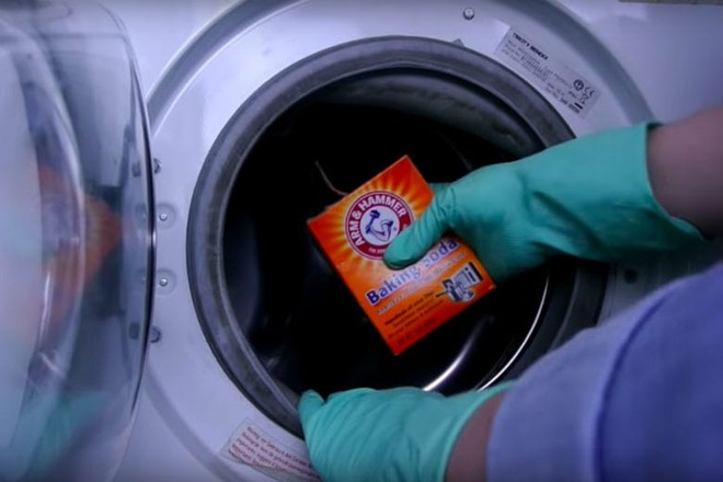 Bí kíp vệ sinh máy giặt sạch tinh như mới bằng 3 phụ gia thực phẩm phổ biến mà nhà nào cũng có - Ảnh 9.